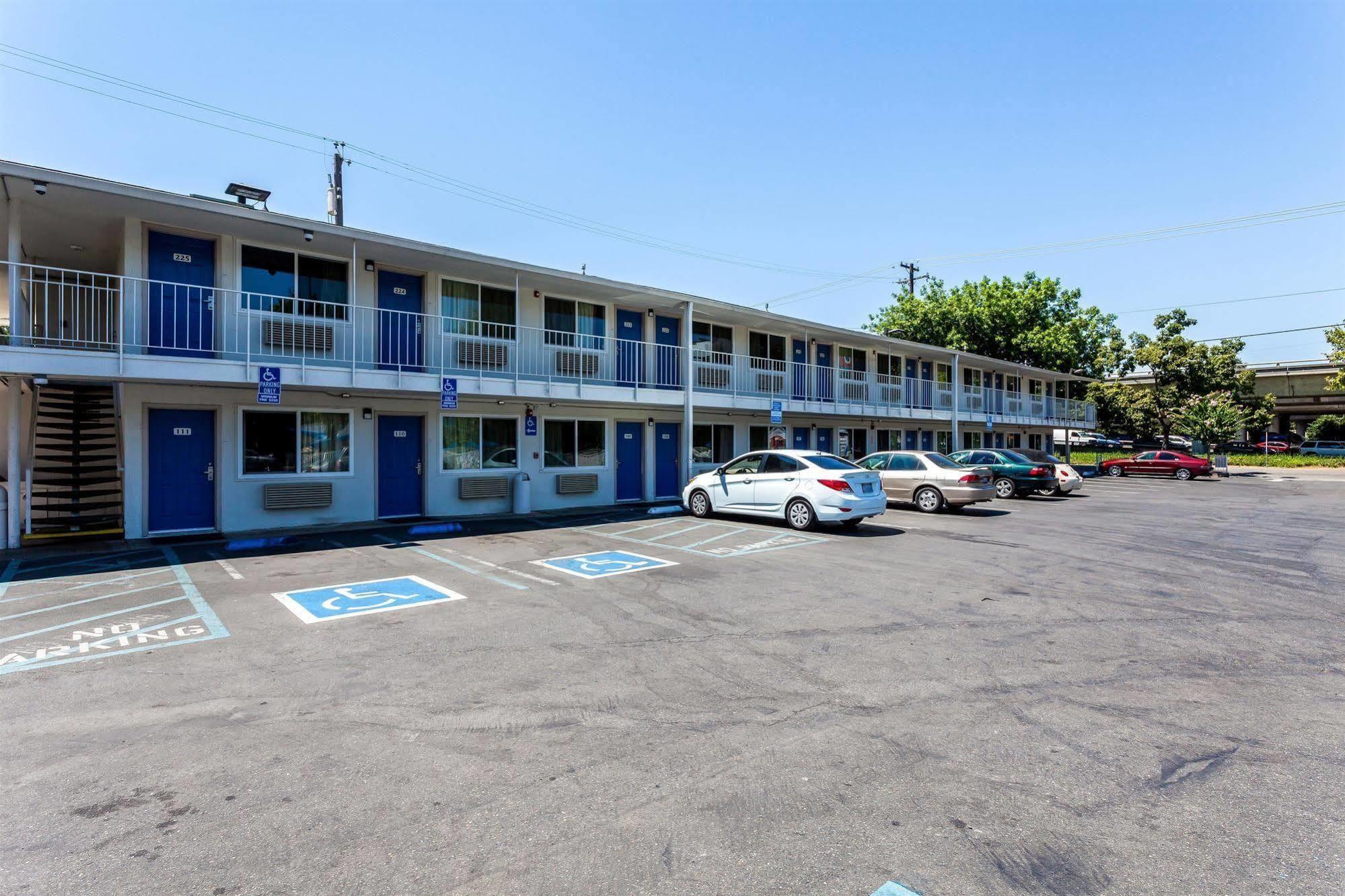 Motel 6 Sacramento, Ca - Downtown Ngoại thất bức ảnh