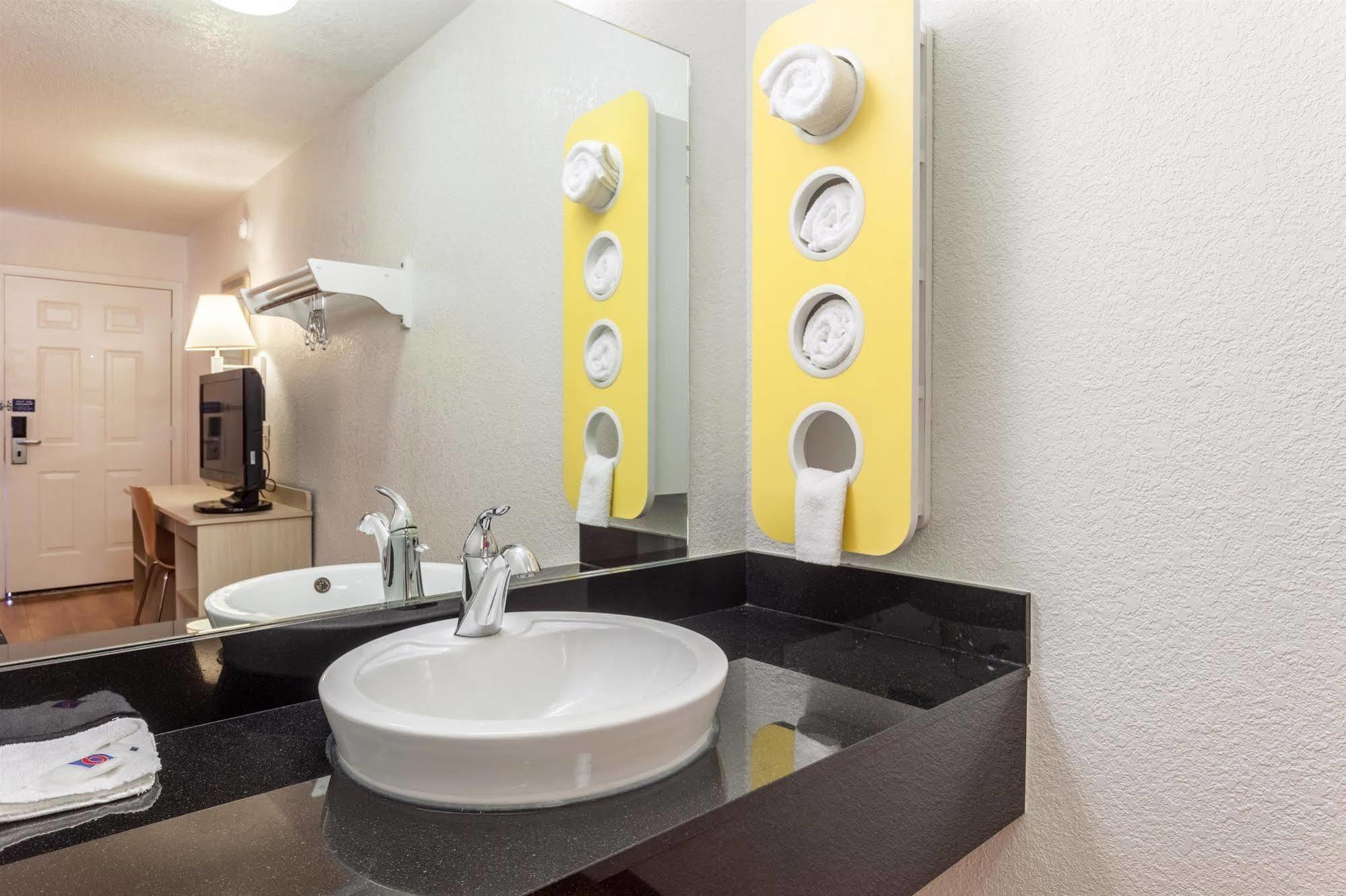 Motel 6 Sacramento, Ca - Downtown Ngoại thất bức ảnh